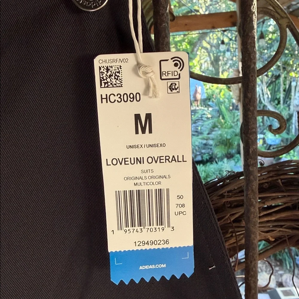 Adidas Loveuni Overall’s Size M BNWT So Neat - Picture 5 of 11